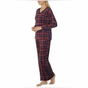 New Nautica womens two piece fleece pajamas sleepwear set NWT Plaid Soft Small